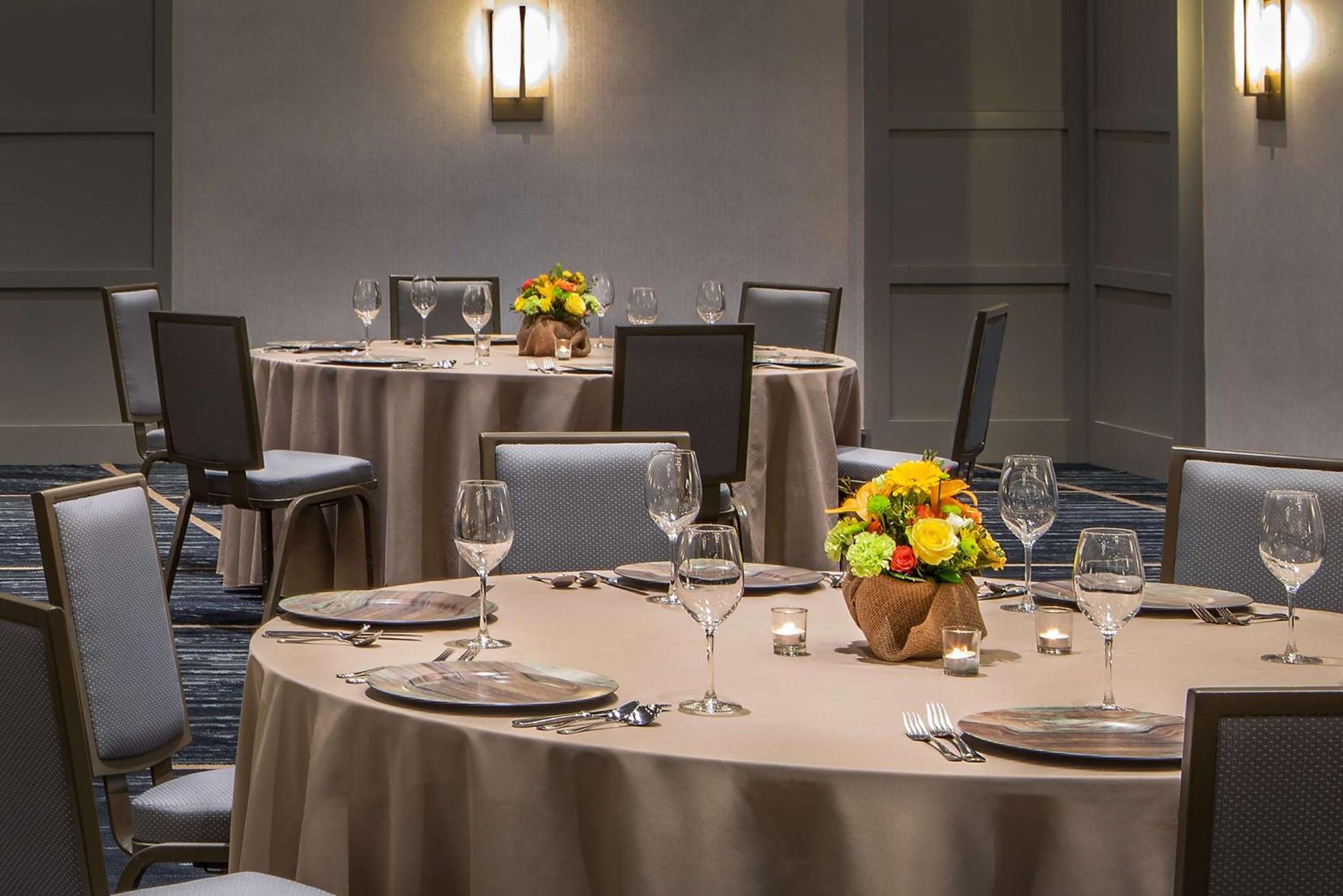 Doubletree By Hilton Washington Dc North/Гейтерсберг Экстерьер фото